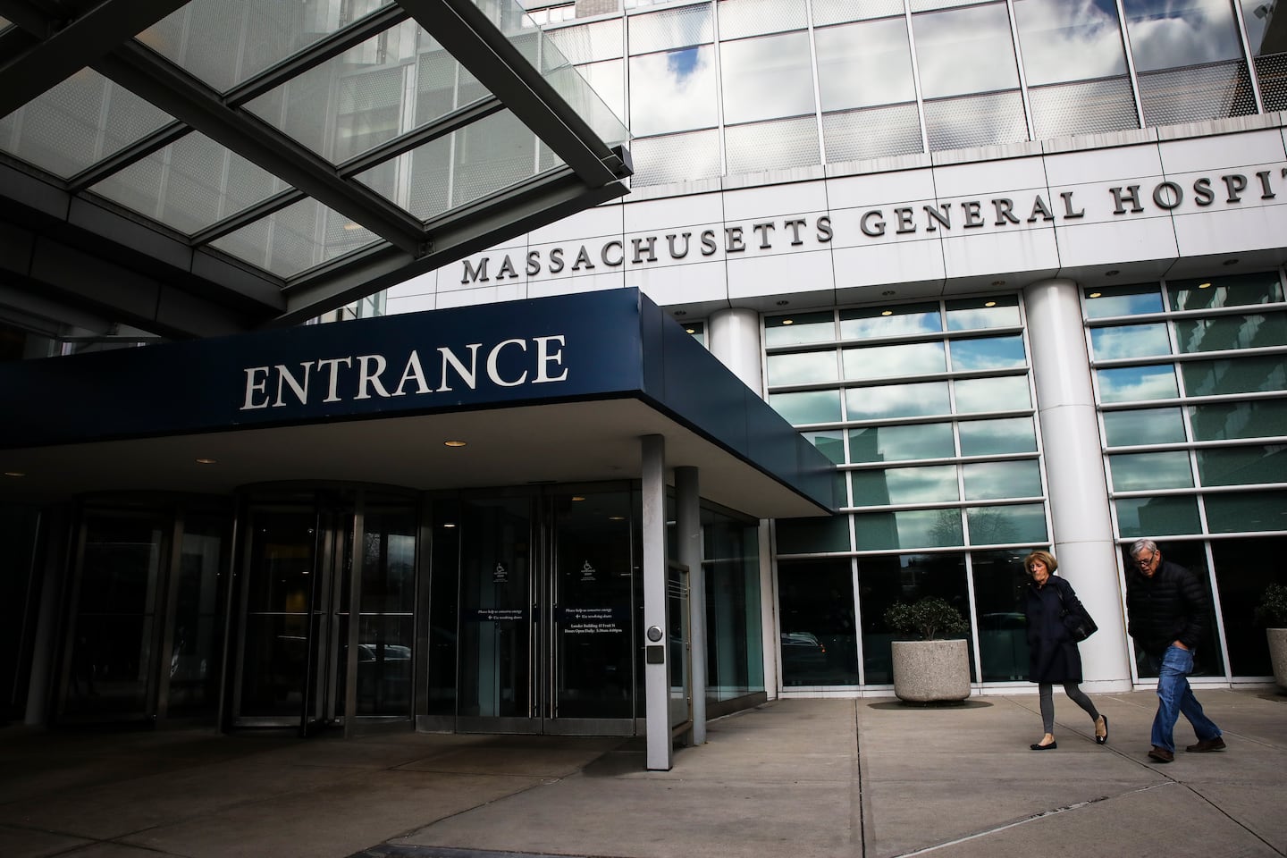 Massachusetts hospital systems improved their bottom lines in 2025, but some still reported major losses